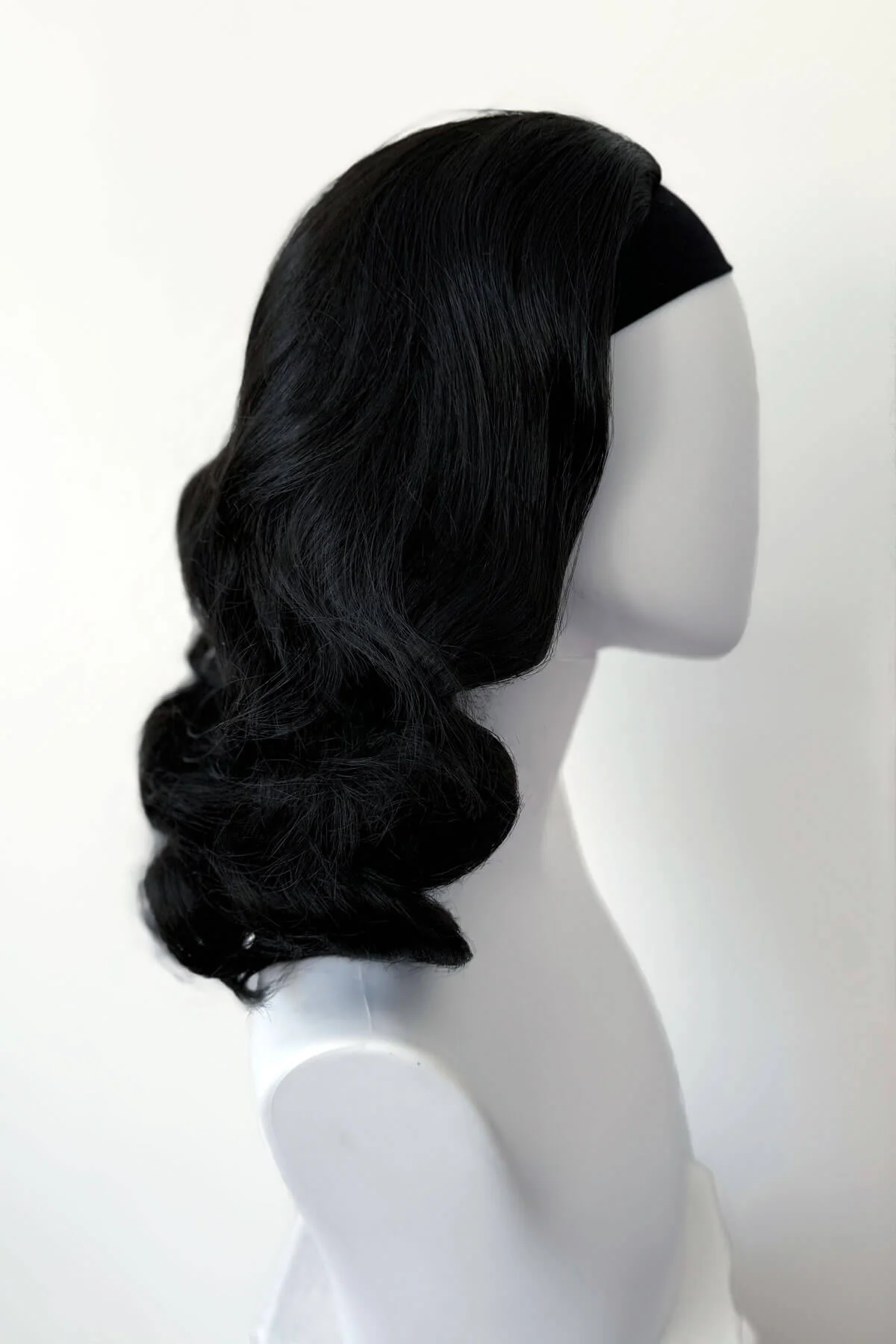 Onyx: 1950s Vintage Hollywood Waves Half Wig - Image 15