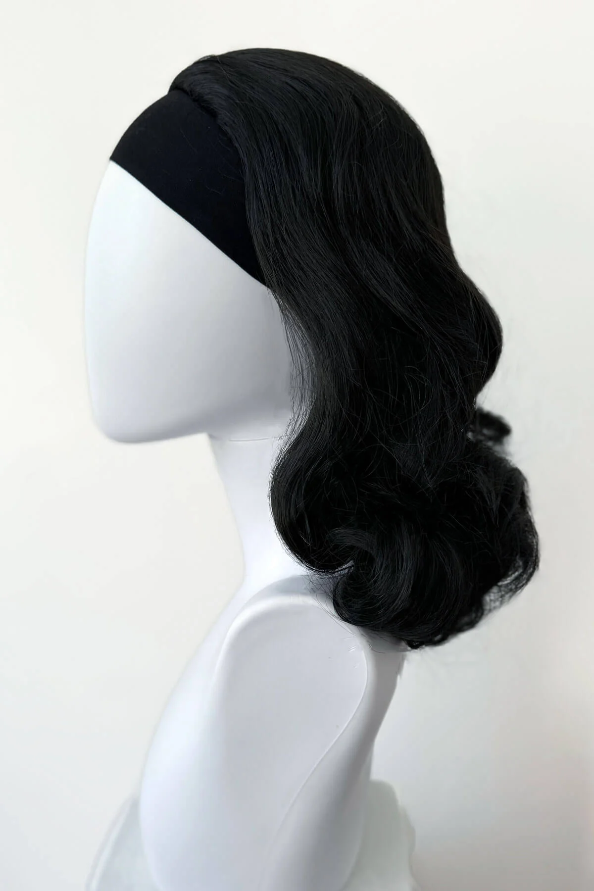 Onyx: 1950s Vintage Hollywood Waves Half Wig - Image 19
