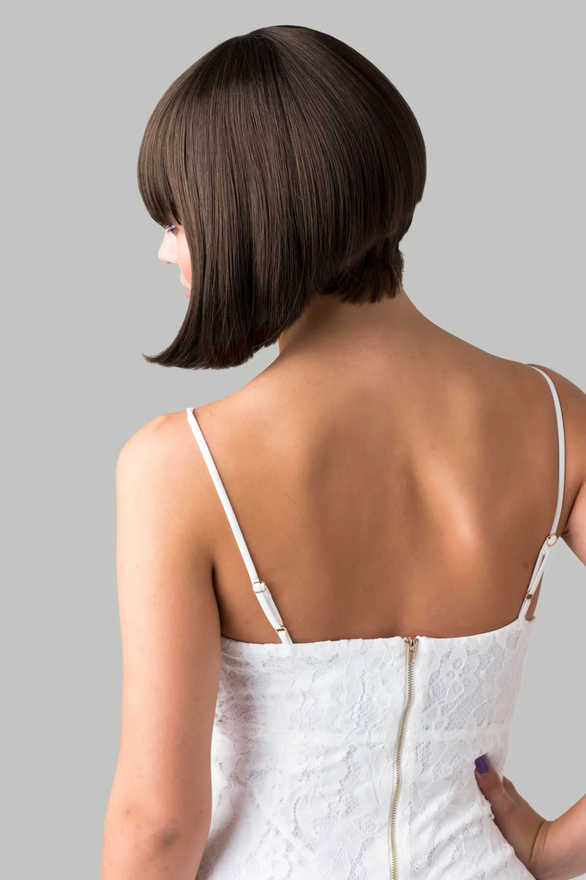 Brown, short inverted bob wig: Colette - Image 2