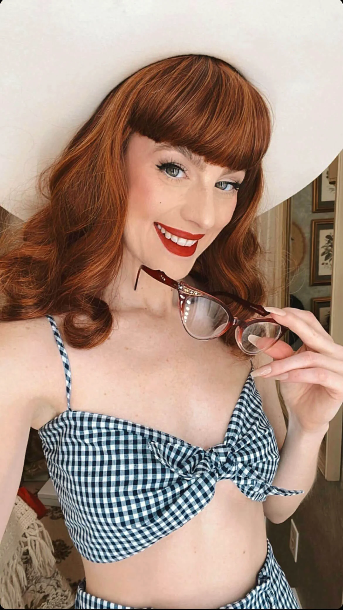 Auburn pinup style wig, finger waved with short fringe: Heidi - Image 4