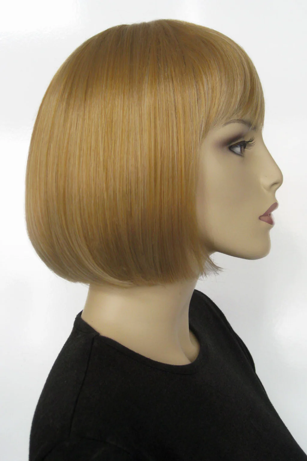 Blunt blonde bob wig with fringe: Gracie - Image 28