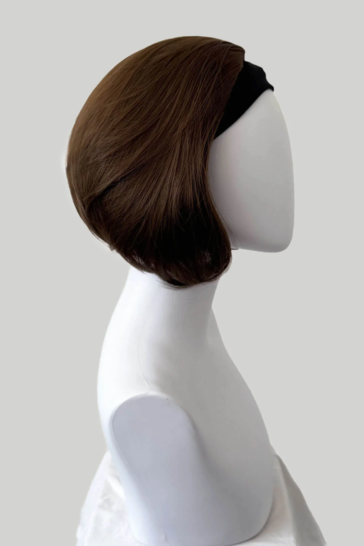 Amelie - Heat Resistant Bouncy Bob Half Wig - Image 18