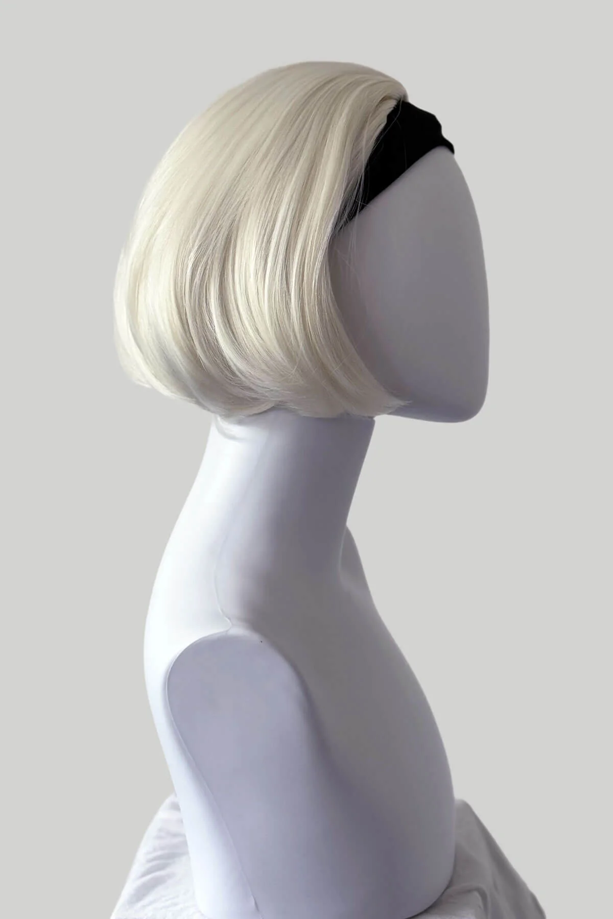 Amelie - Heat Resistant Bouncy Bob Half Wig - Image 38