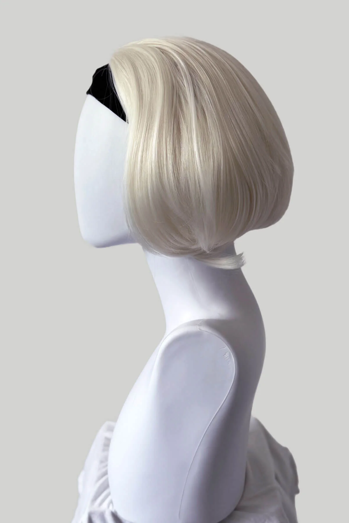 Amelie - Heat Resistant Bouncy Bob Half Wig - Image 39