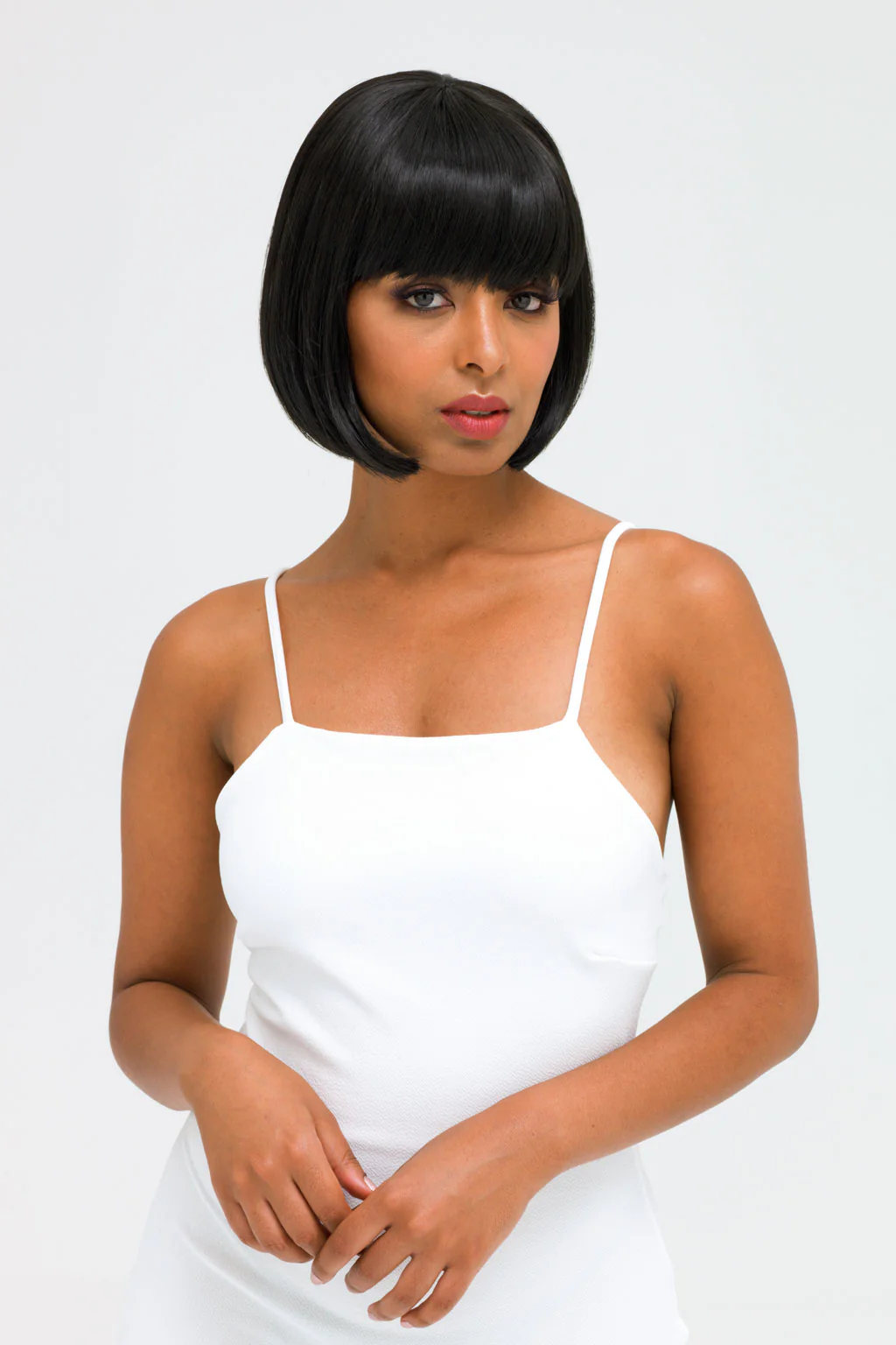 Short black bob wig: Josie - Image 4
