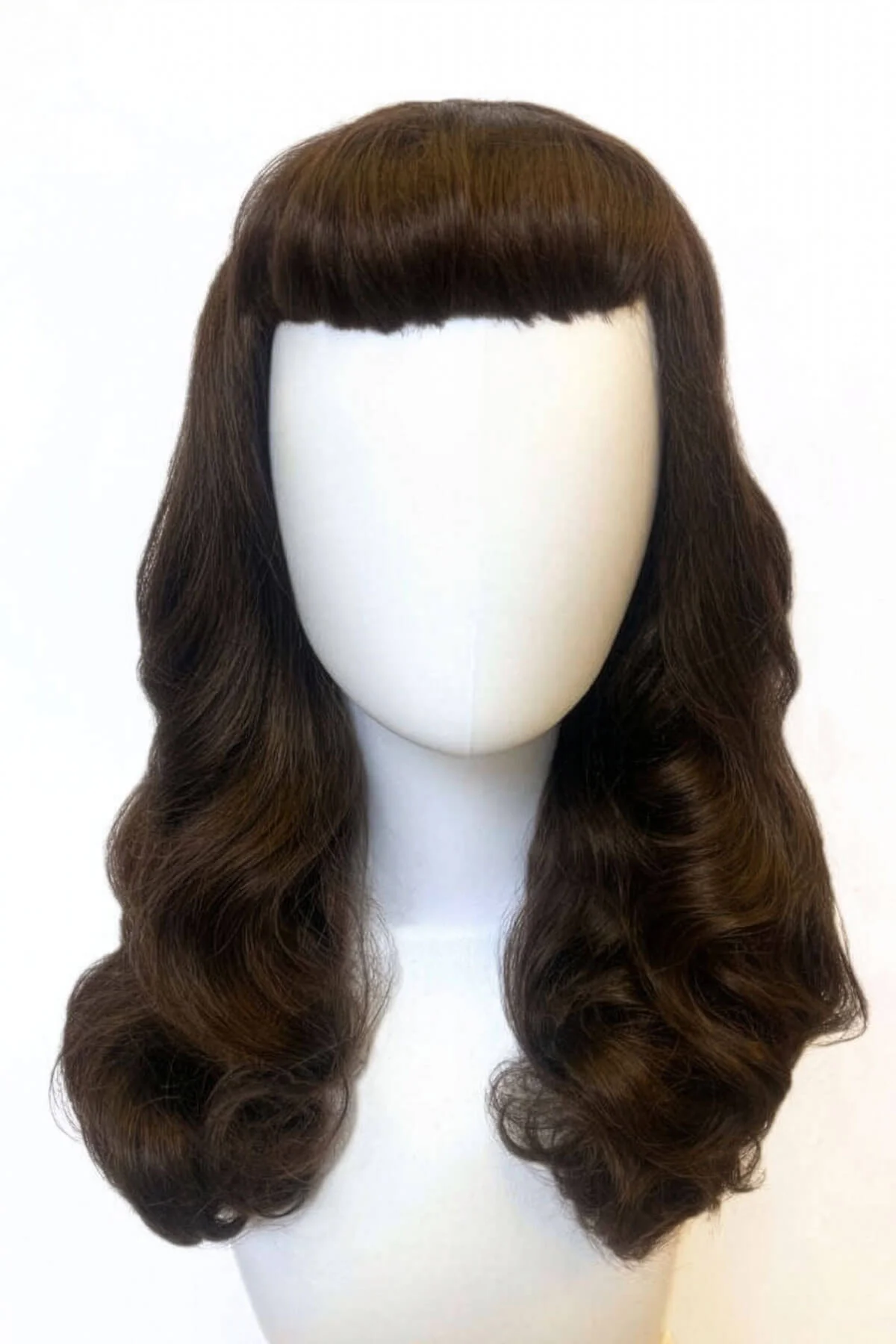 Brown pinup style wig, with long waves and a short fringe: Rosie - Image 4