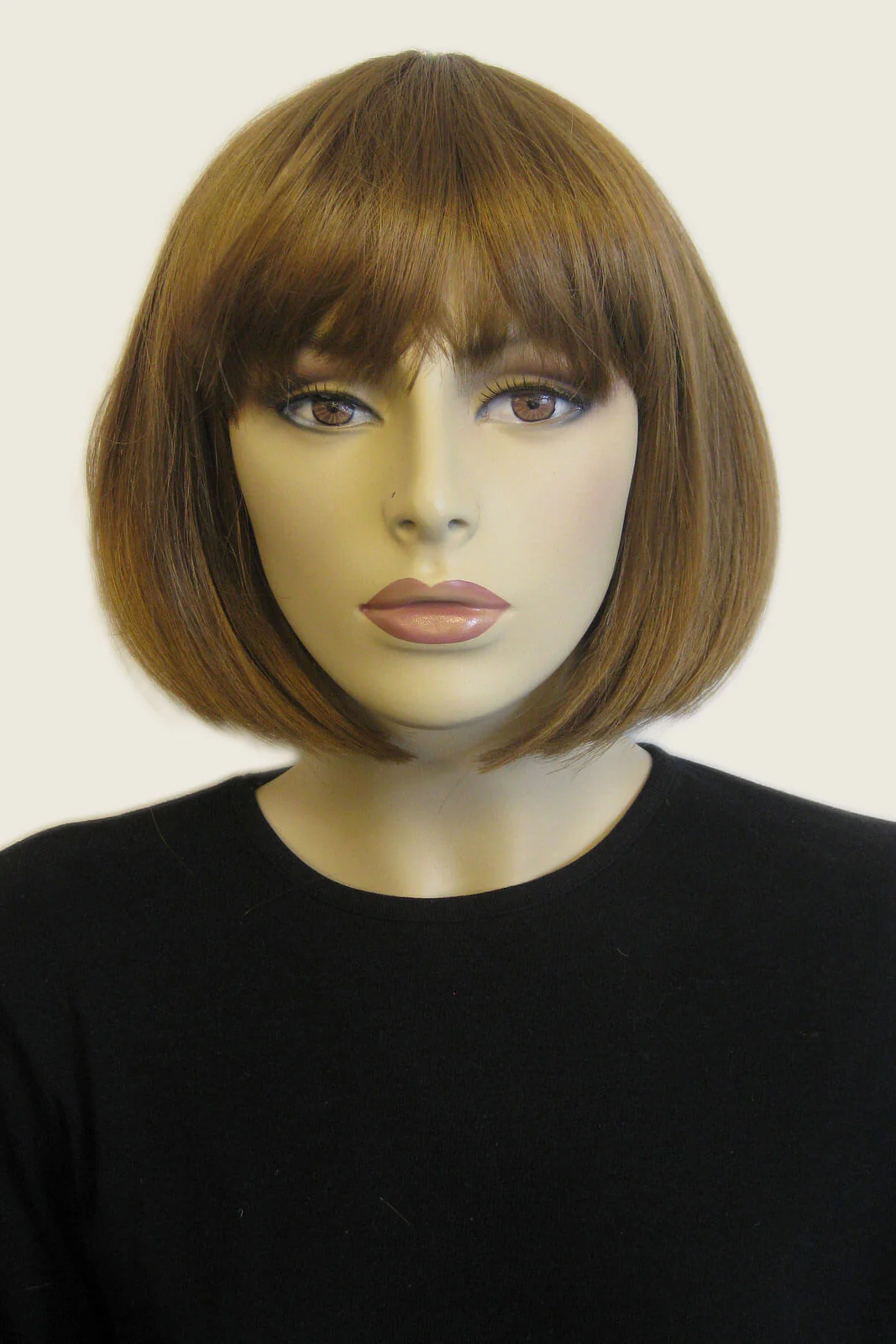 Brown bob wig, chic and stylish: Honour - Image 16