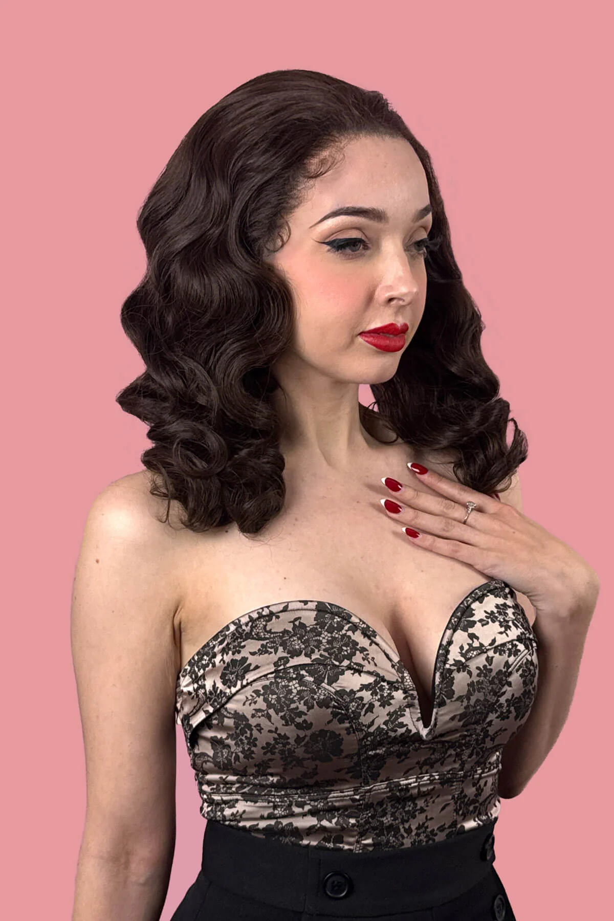 Brown pinup wig, lace front with finger waves: Nikita - Image 2