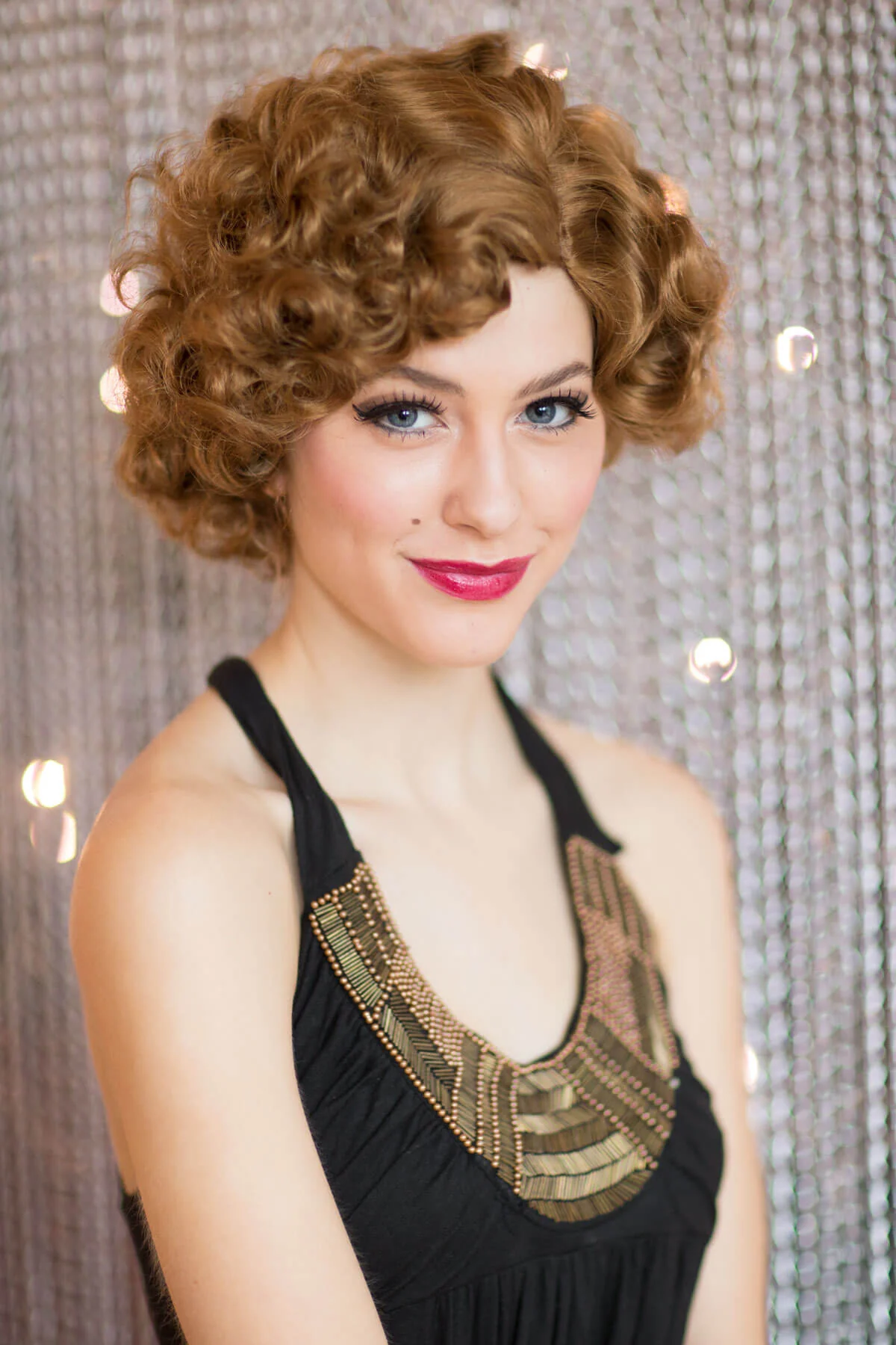 Brown wig, short retro style with finger waves: Cecelia - Image 6
