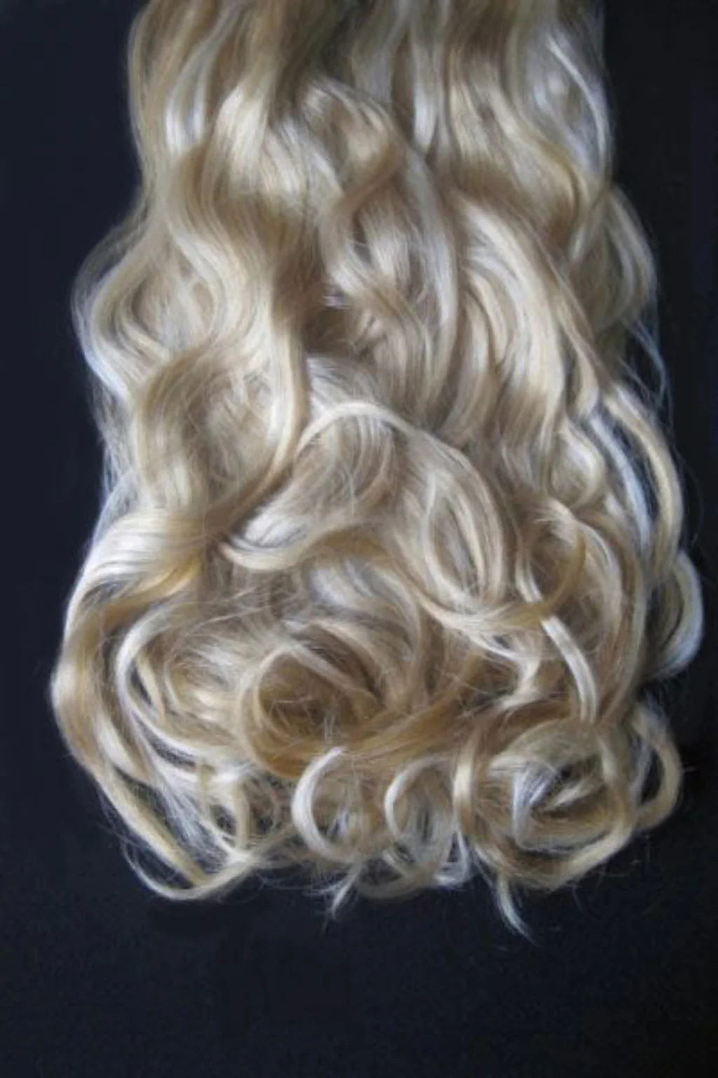 Clip-in hair extensions, wavy, 6 piece, full head, 150g, 24 inches long - Image 28