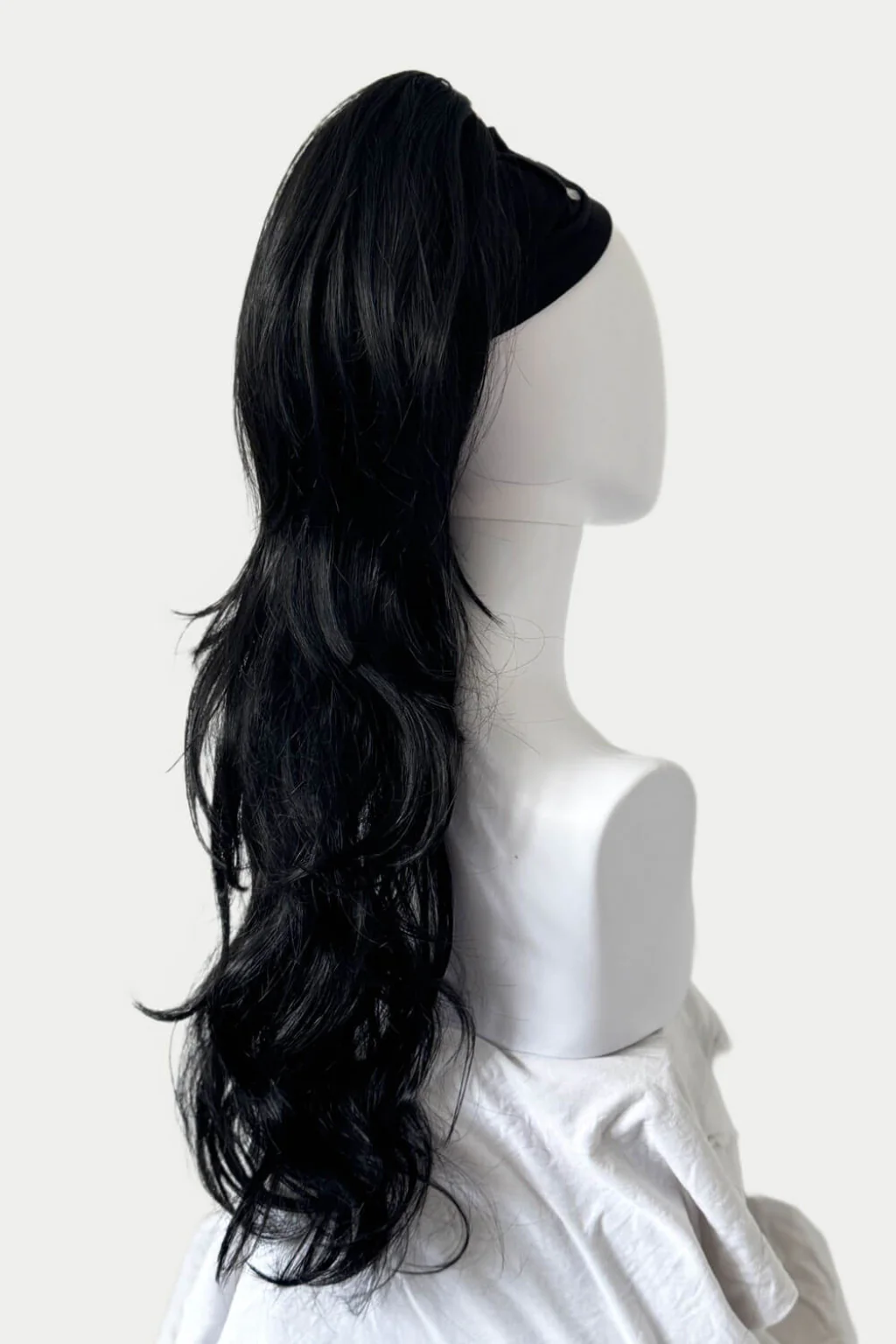 Clip-in ponytail hairpiece extension: Olivia - Image 3