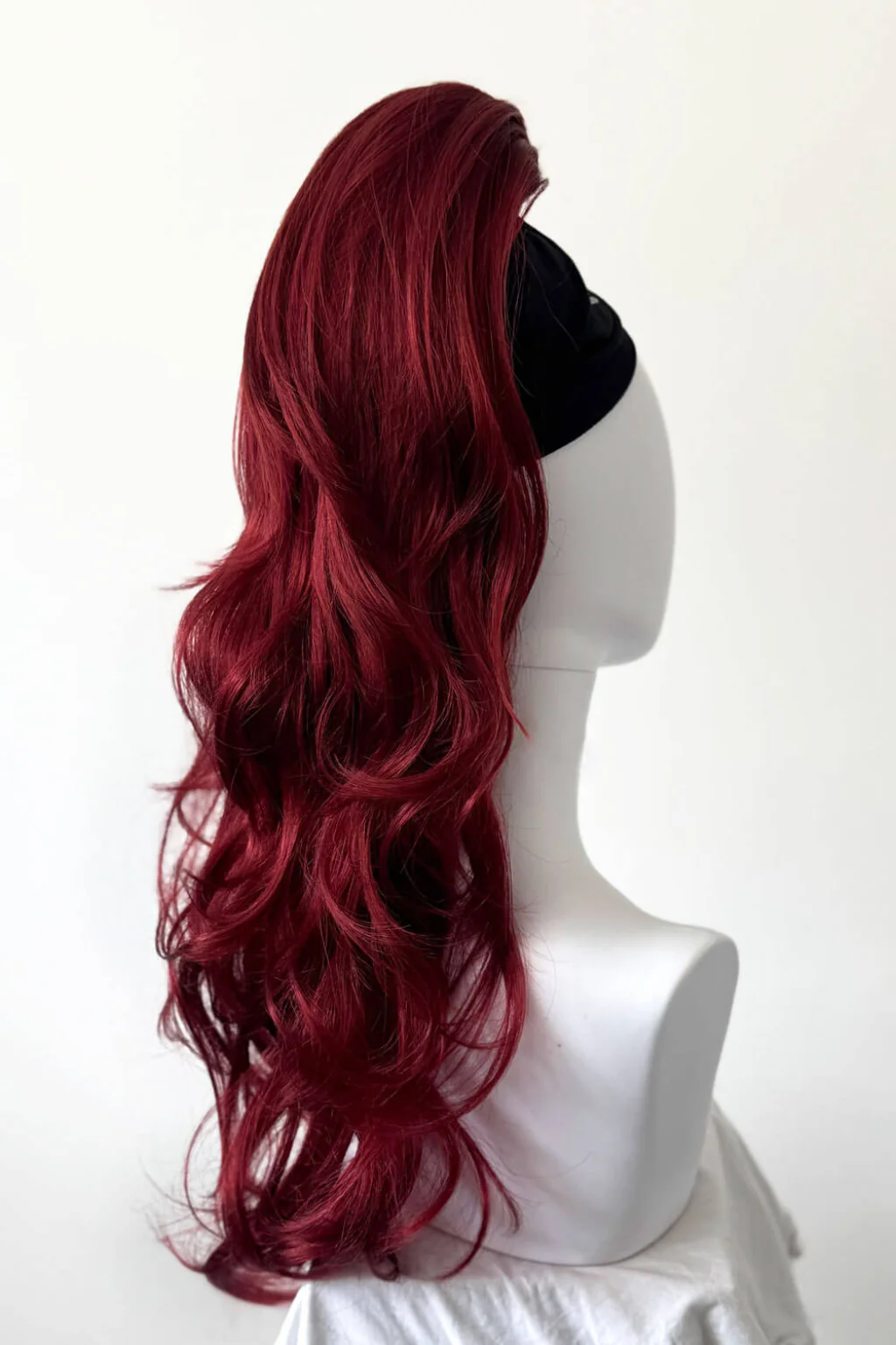 Clip-in ponytail hairpiece extension: Olivia - Image 42