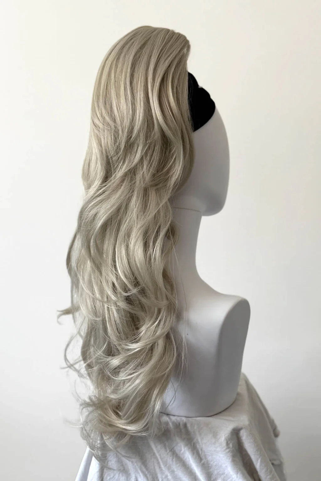 Clip-in ponytail hairpiece extension: Olivia - Image 50
