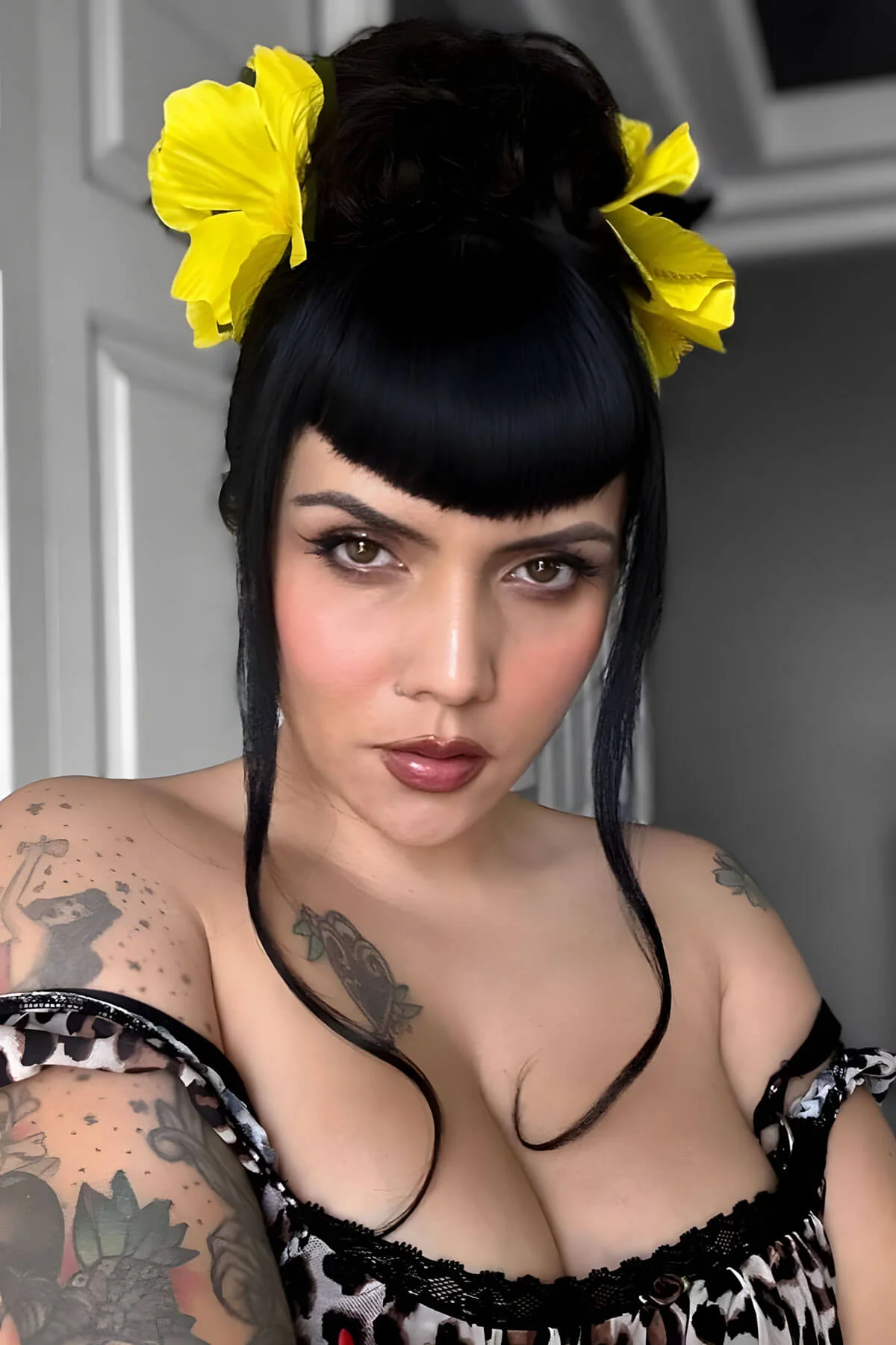 Curly bun hairpiece, rockabilly style: Toni - Image 7