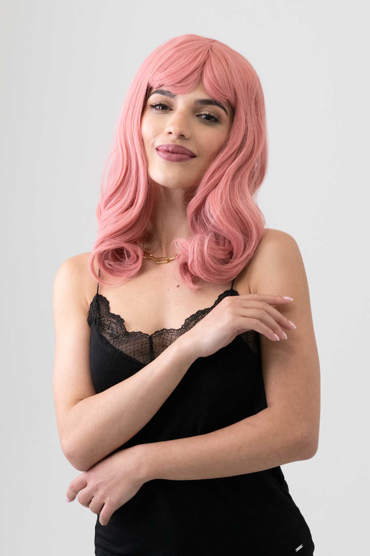 Dusty Pink vintage style wig with short fringe: Paloma - Image 4
