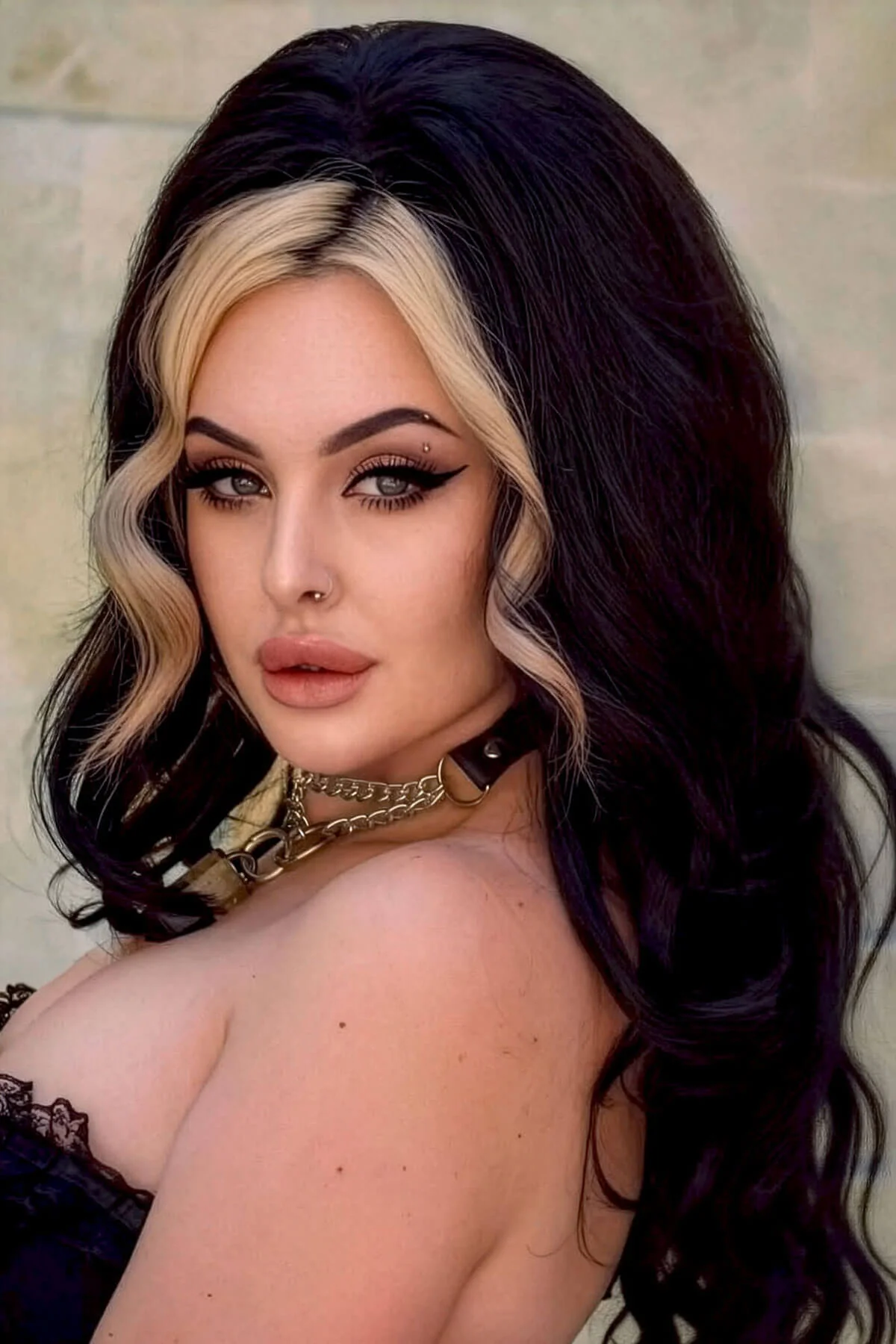 Bardot – 1960s Extra Volume Beehive Half Wig - Image 117
