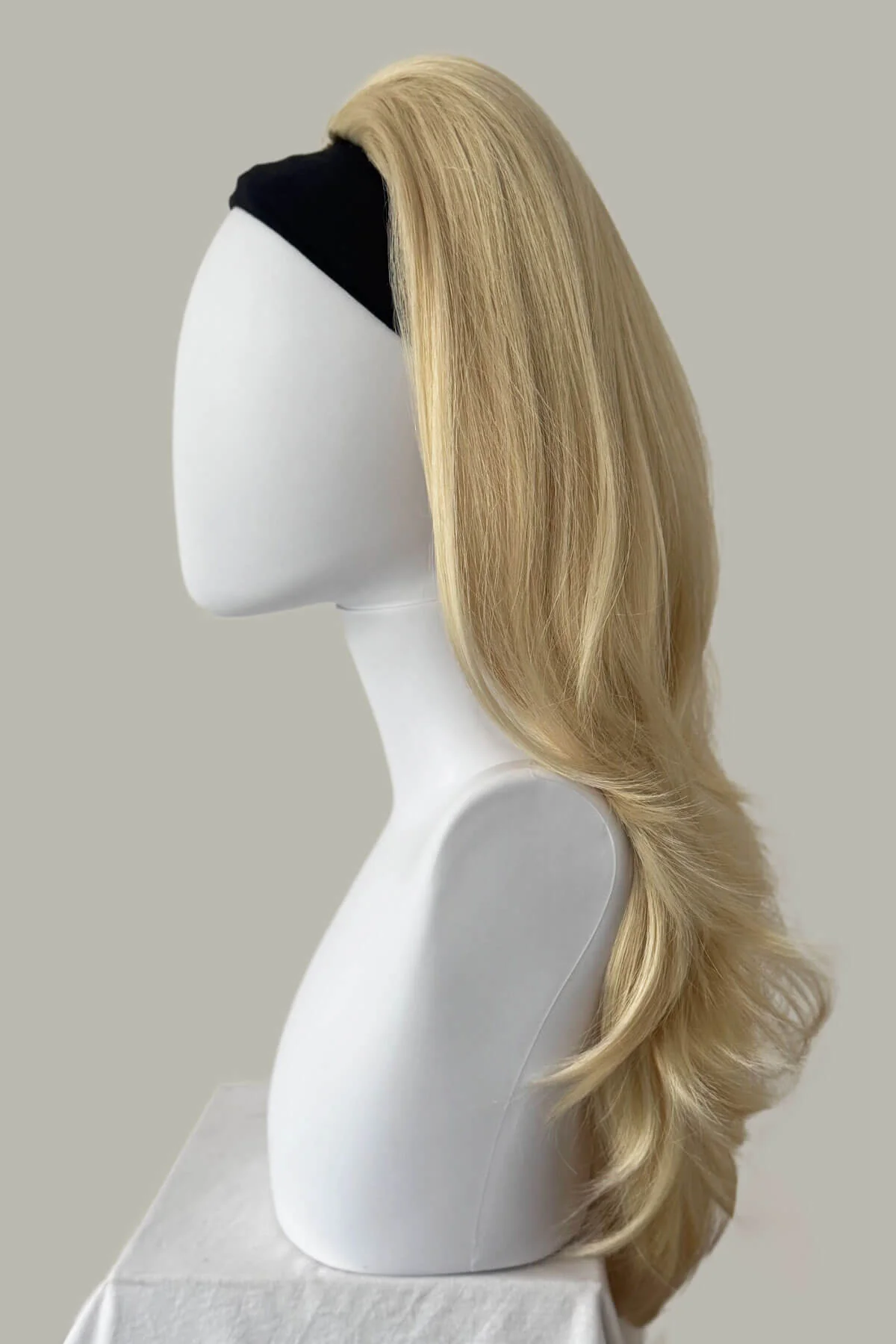 Juliette - Extra Boosted Volume Long Gently Layered Half Wig - Image 44