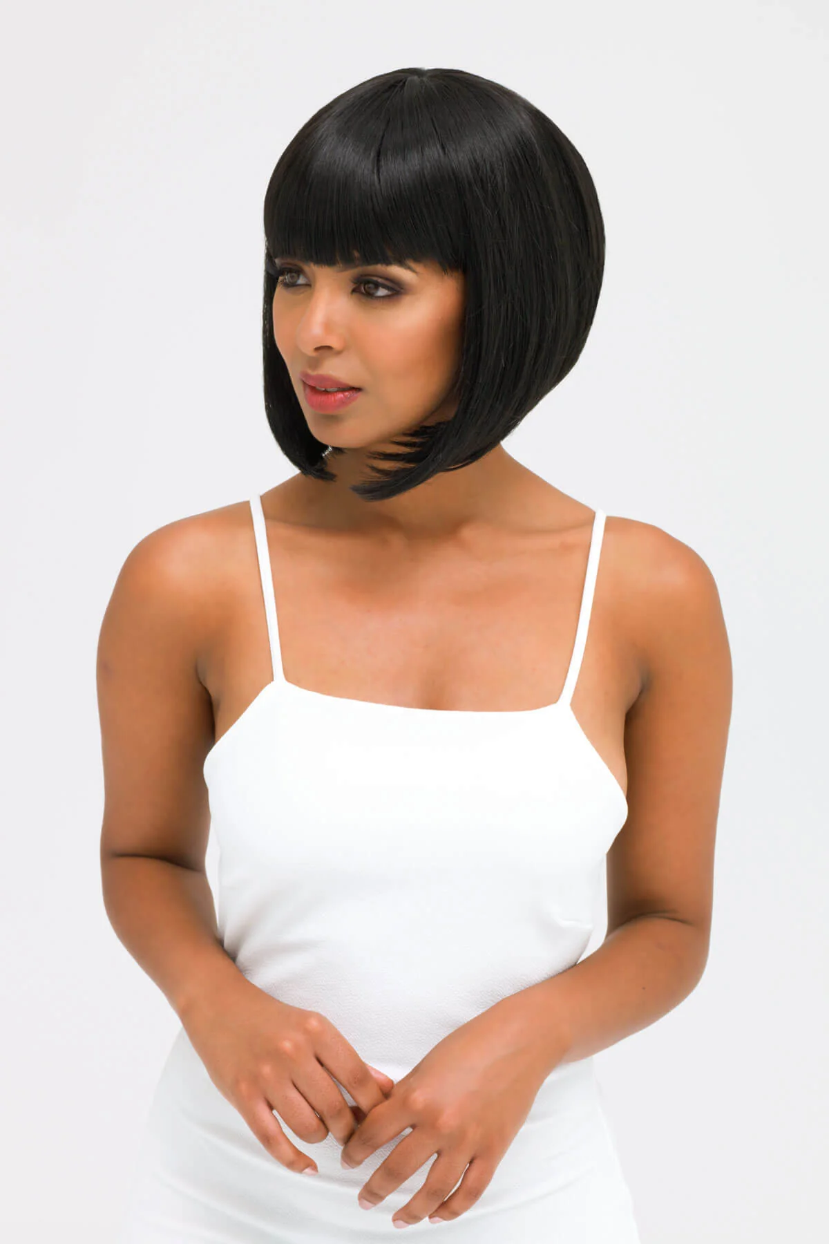 Black inverted bob wig: Chloe - Image 2