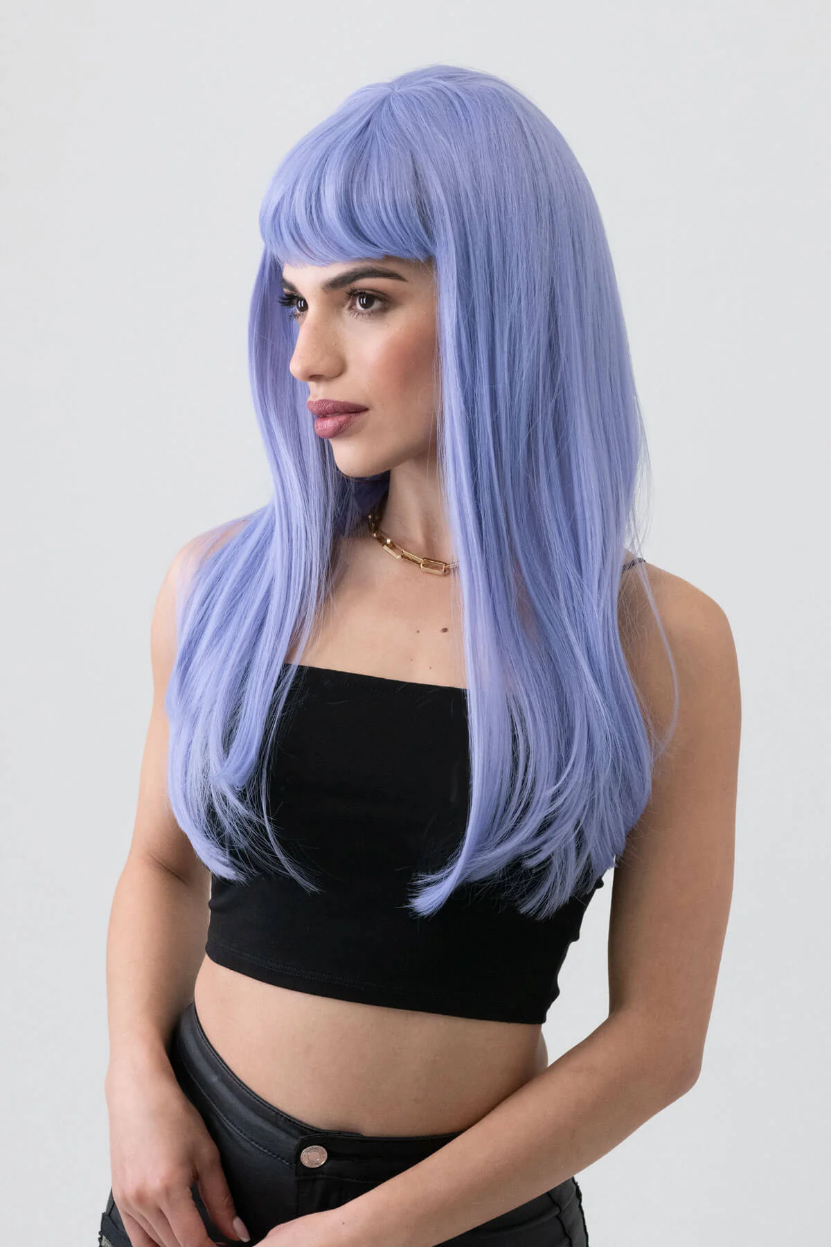 Long blue wig with short, straight fringe: Alyssa - Image 2