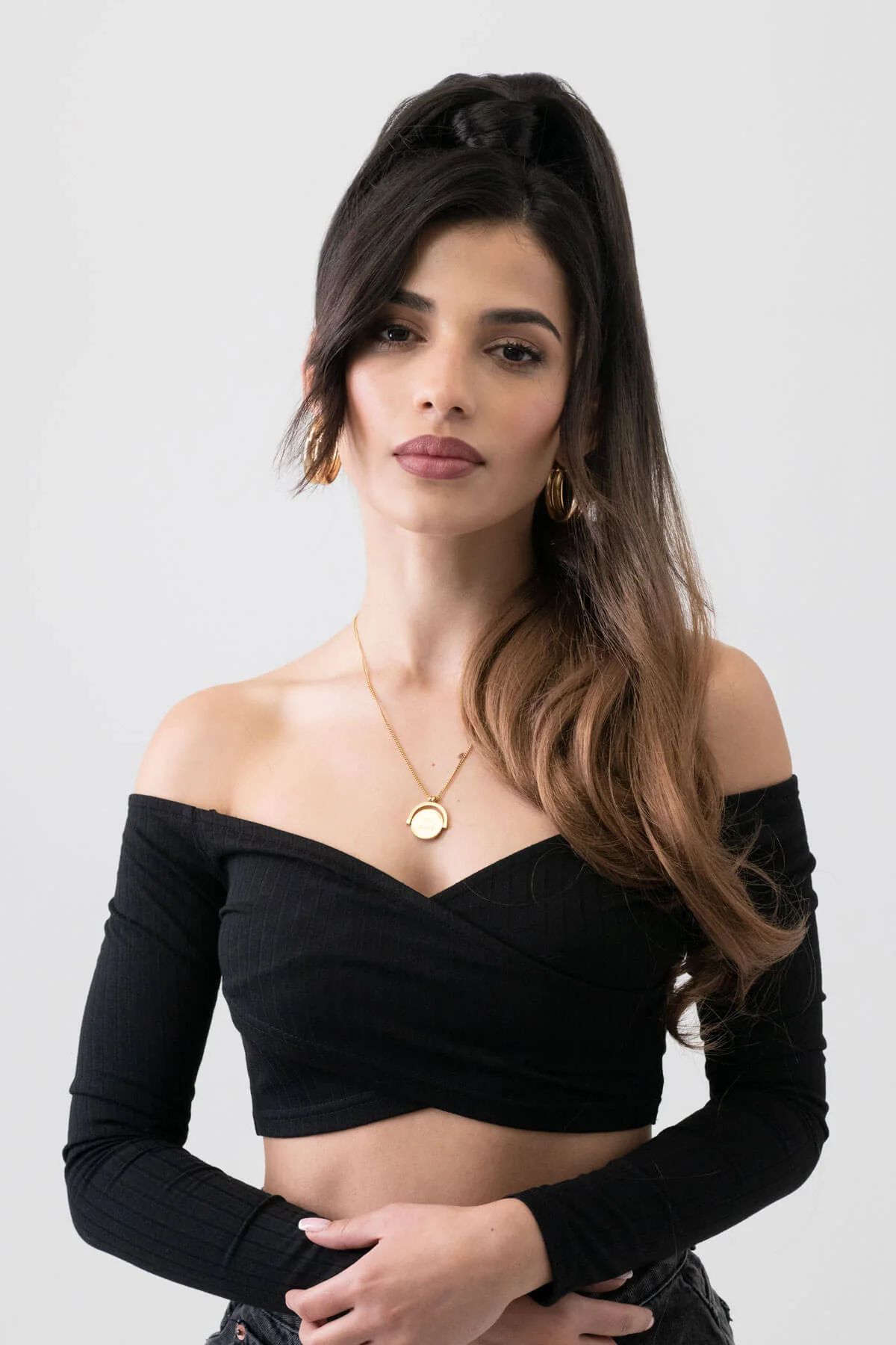 Long ponytail extension with soft waves: Sophie - Image 8