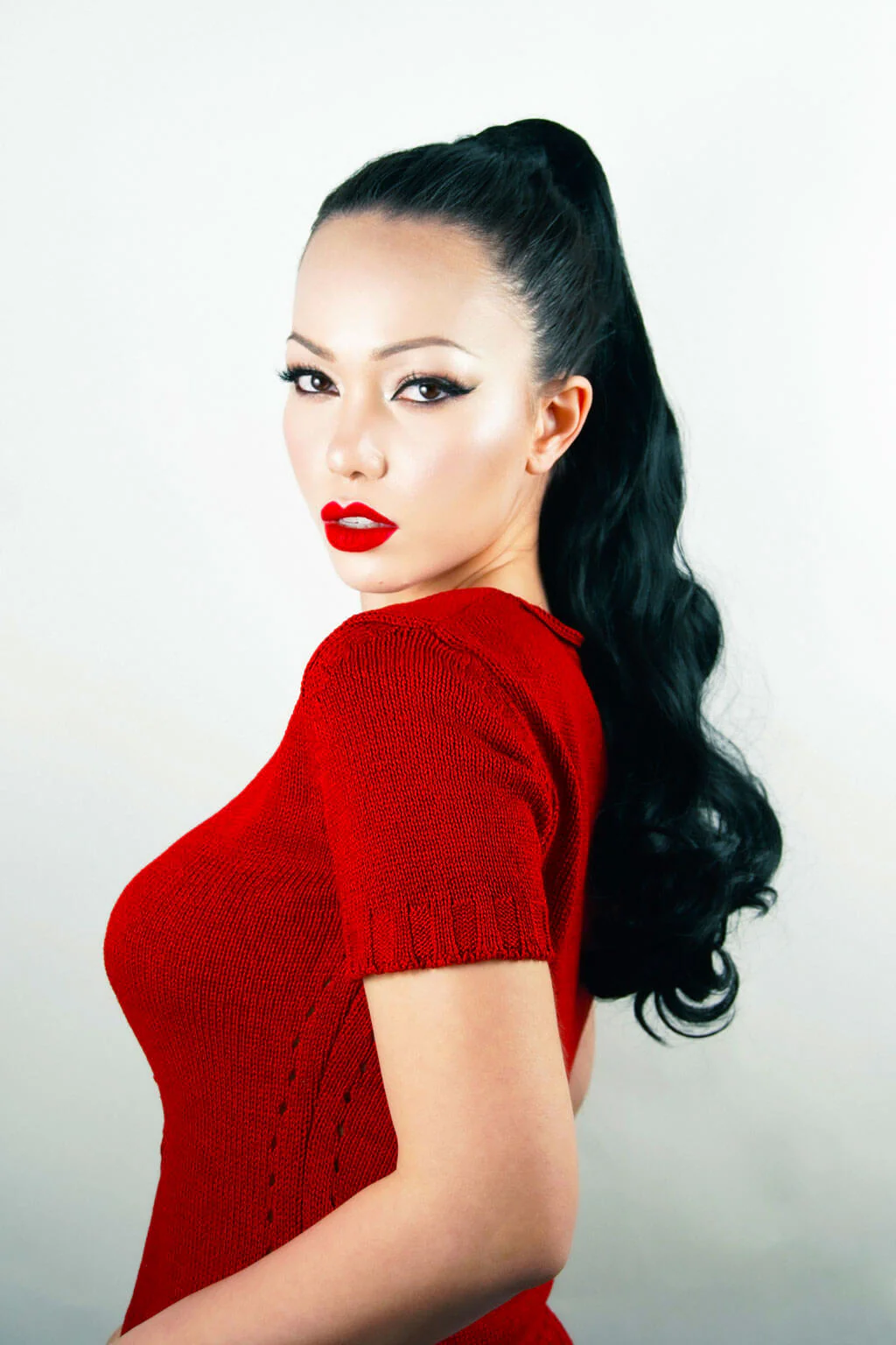 Long ponytail with vintage waves: Kitrysha - Image 26
