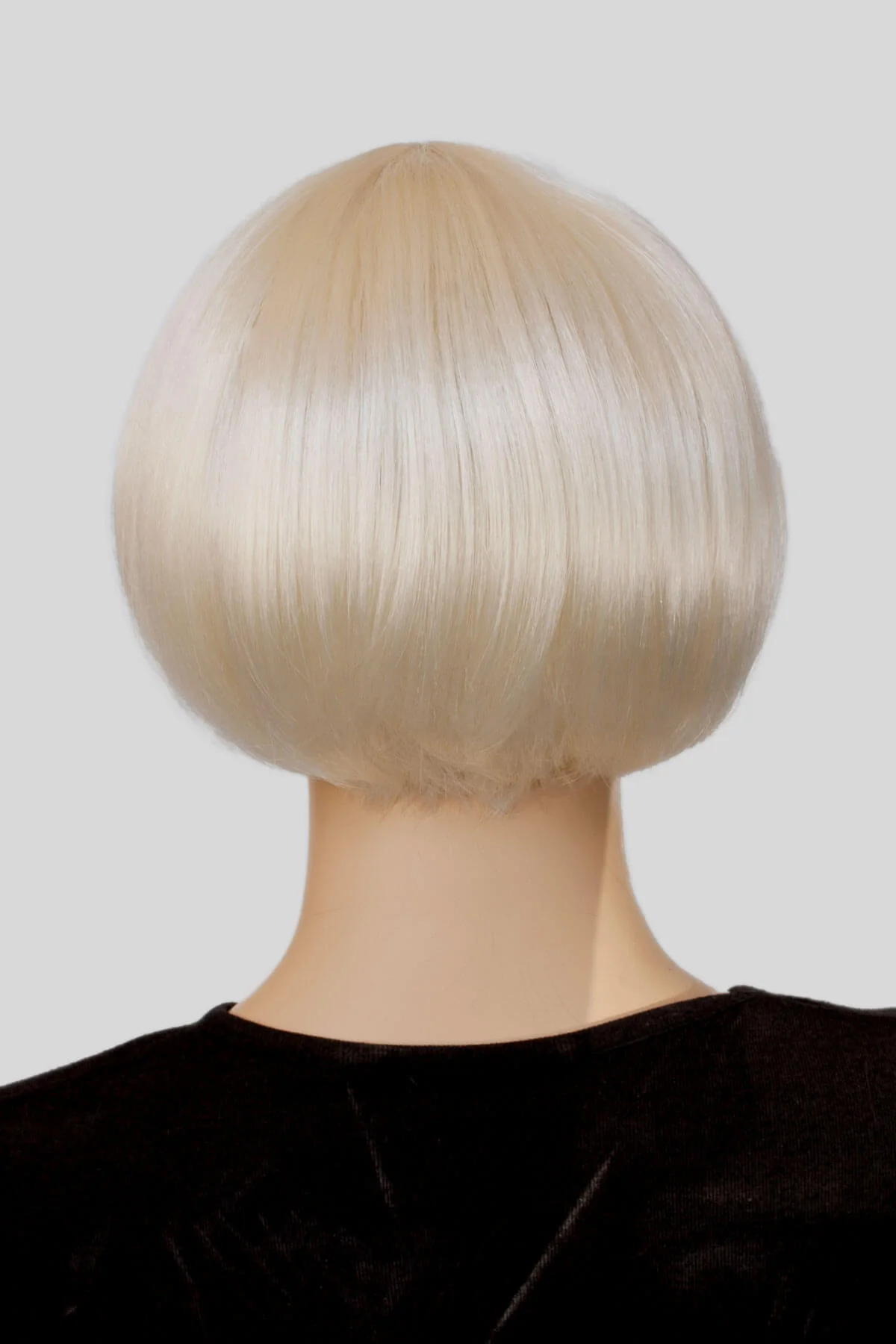 Blonde 'Lulu' bob wig, short: Agyness - Image 3