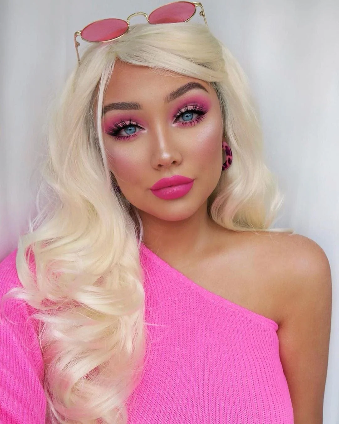 Long Platinum Blonde Wig (White Wig) Loose Curls: Andreana - Image 3