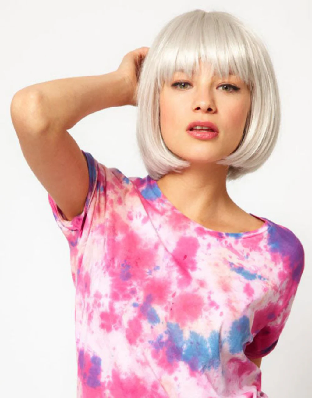 Satin-grey/silver bob wig, short and chic: Celeste - Image 3