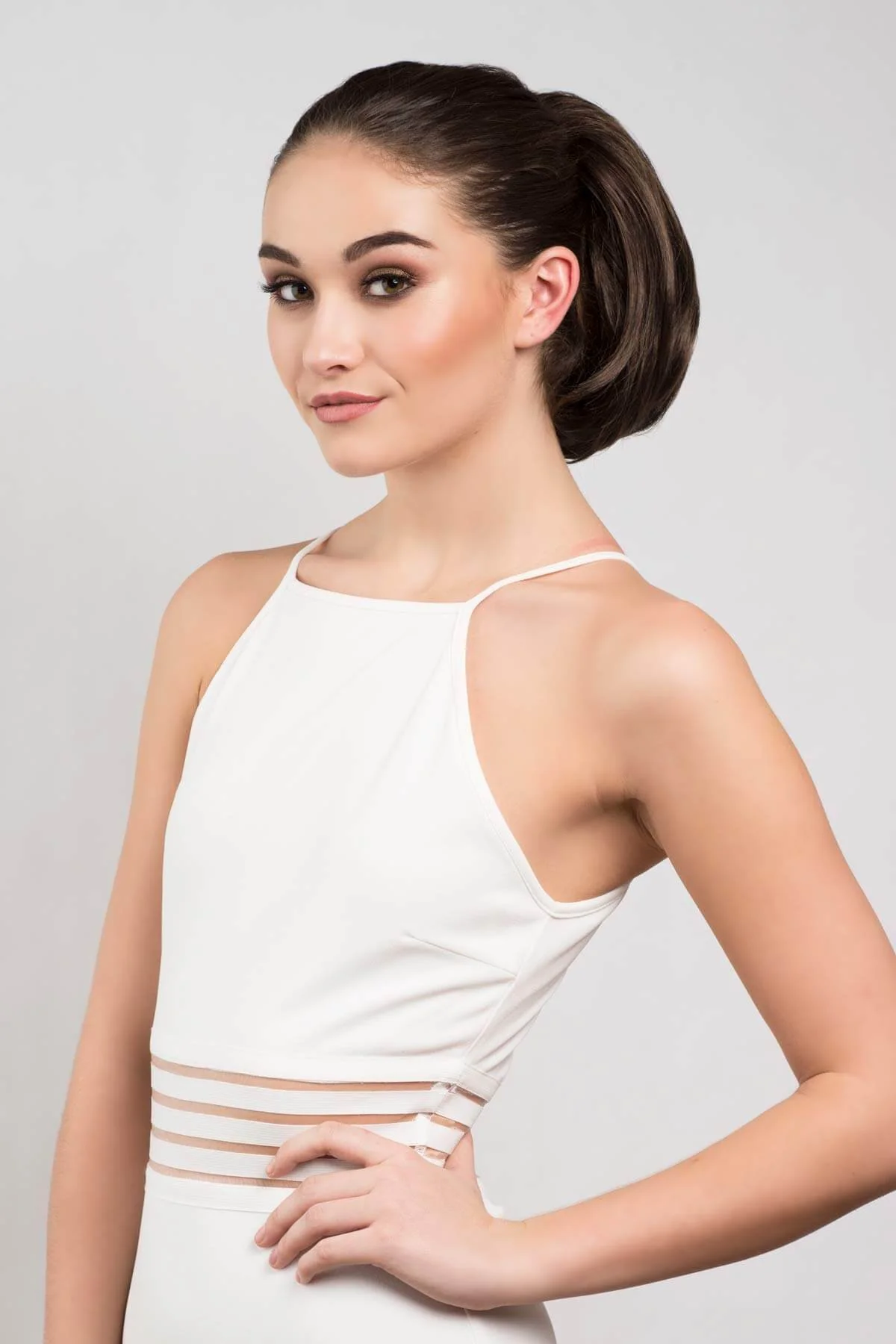 Short ponytail extension hairpiece, straight, full & bouncy: Tanaya - Image 7