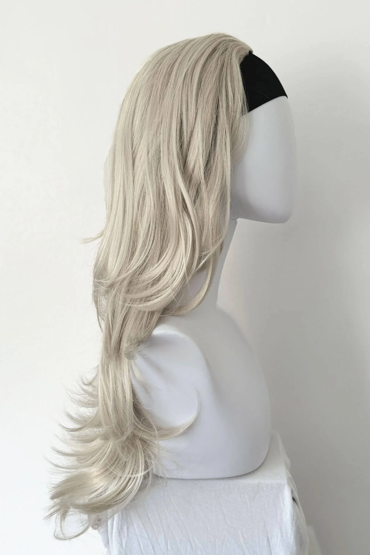 Silver half wig hairpiece (3/4 wig), loose curls: Tahlia - Image 2