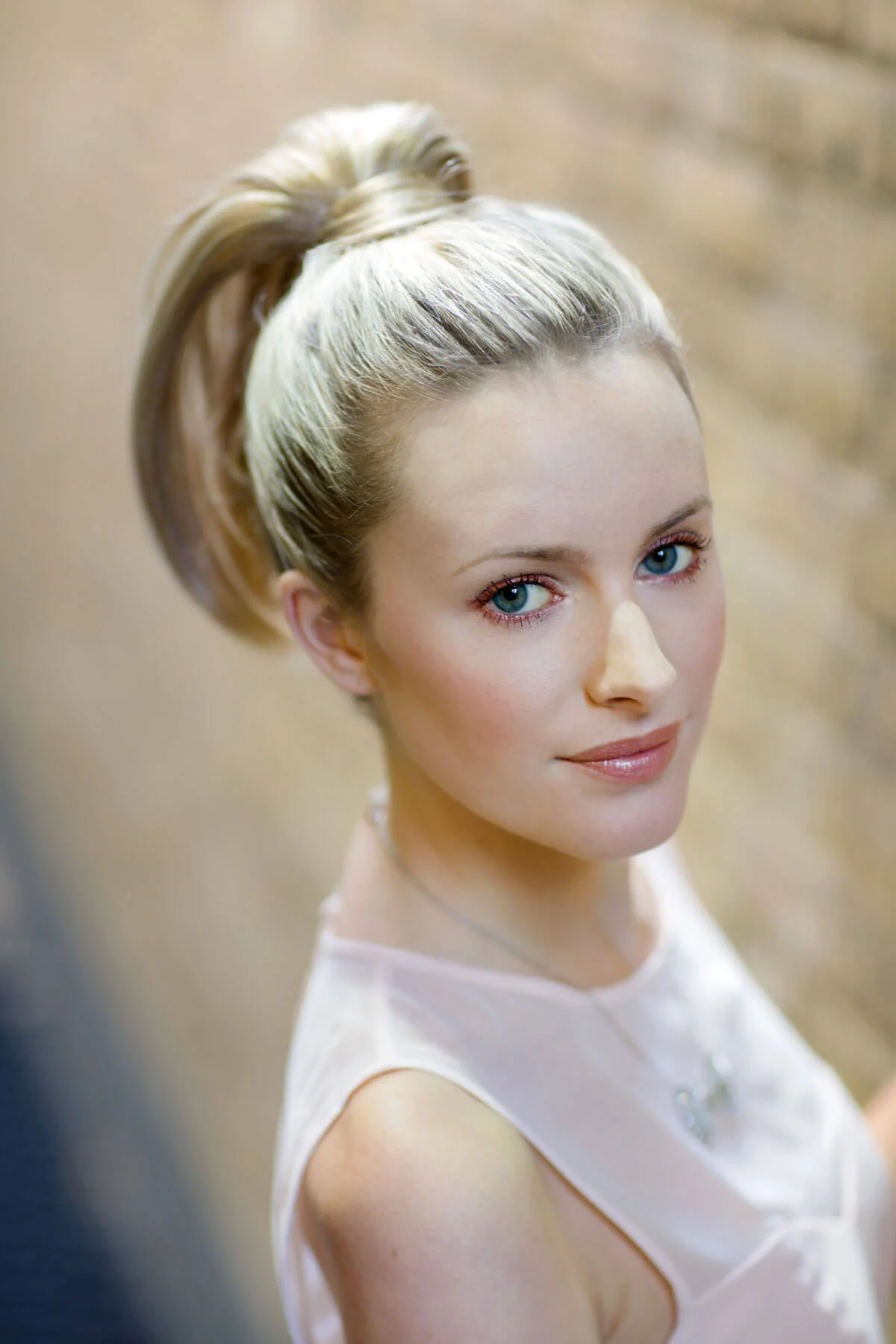 Sleek ponytail extension hairpiece, Flexihair: Jasmin - Image 3